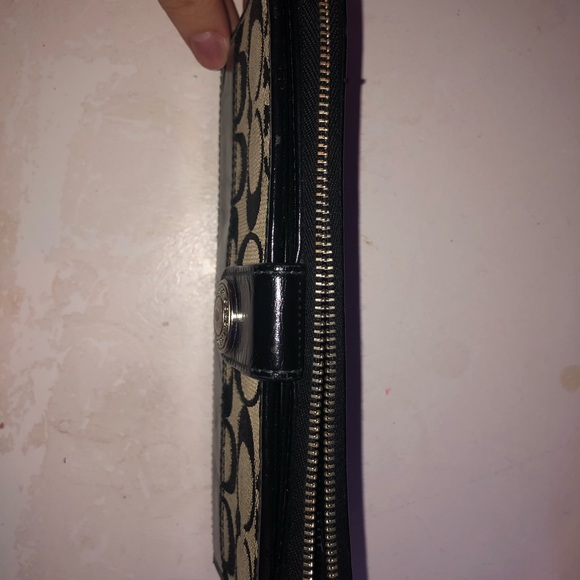 Authentic Coach Wallet - Picture 3 of 6